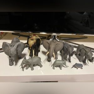 Elephants ornaments collection